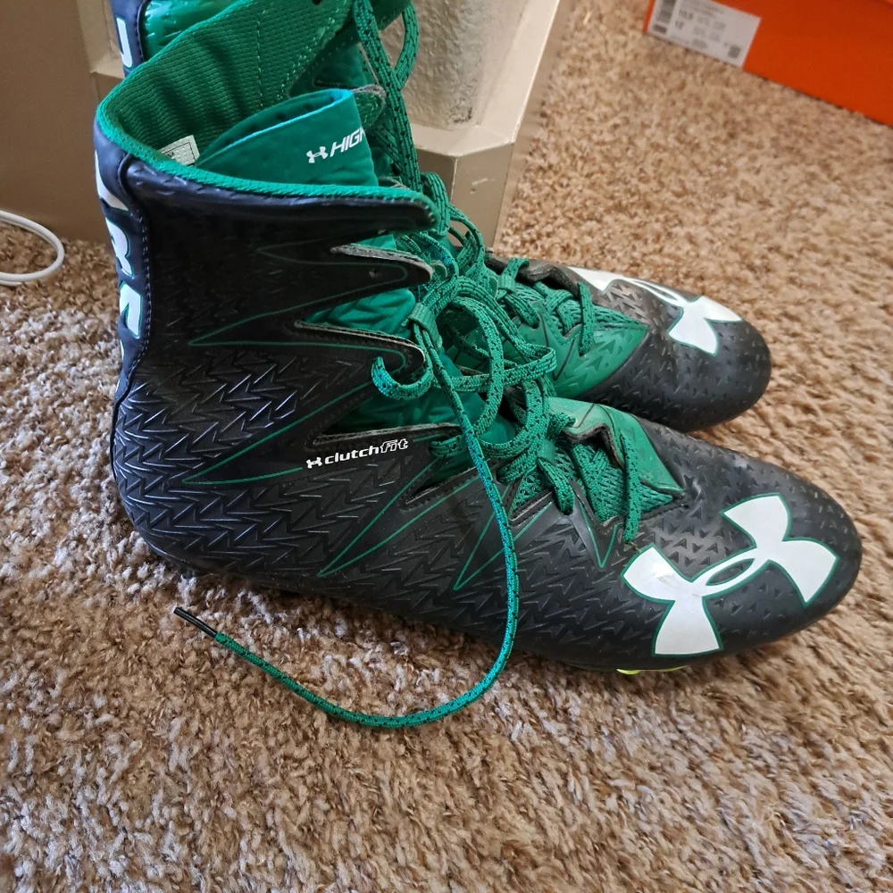 Under Armour Mens Green‎ and Black Cleats Size 13.5